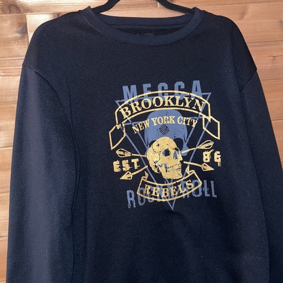 Crewneck sweater - Picture 2 of 3